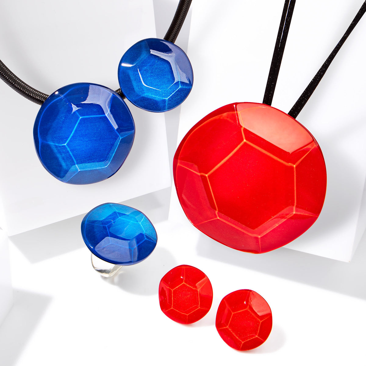 ADAMAS Collection - Diamond-inspired jewellery