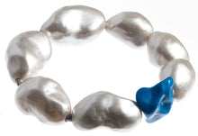 Load image into Gallery viewer, ZSISKA Design Perla Bracelet - Coral