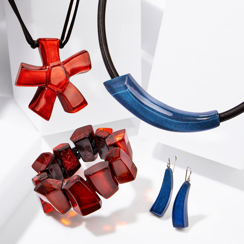 Updated: COLOURFUL STATEMENT & EMOCION