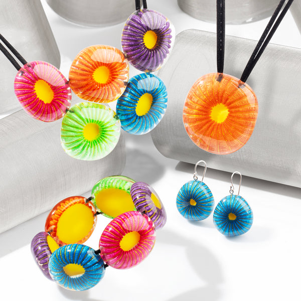 POSY collection by PRUE by ZSISKA - hand-painted beads with radial petal patterns