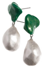Load image into Gallery viewer, ZSISKA Design Perla 2-Bead Earrings - Coral
