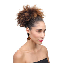 Load image into Gallery viewer, ZSISKA DESIGN - EARRING - AMAL - Model Photo
