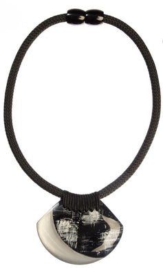 ZSISKA DESIGN - MAGNETIC CLOSURE NECKLACE - AVANI