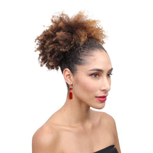 Load image into Gallery viewer, ZSISKA DESIGN - EARRING - FARA - Model Photo
