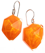 Load image into Gallery viewer, PRUE by ZSISKA Rock Candy 1-Bead Earrings - Crimson
