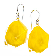 Load image into Gallery viewer, PRUE by ZSISKA Rock Candy 1-Bead Earrings - Crimson
