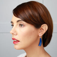 Load image into Gallery viewer, Emocion Earring - Blue - ZSISKA

